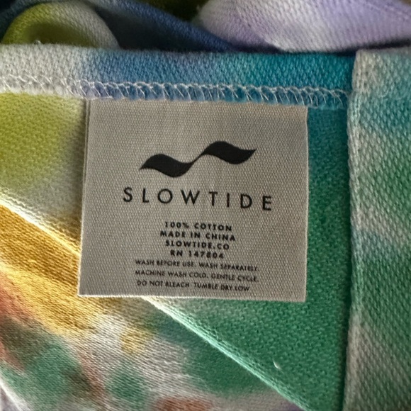 Slowtide Changing Poncho - Picture 4 of 4